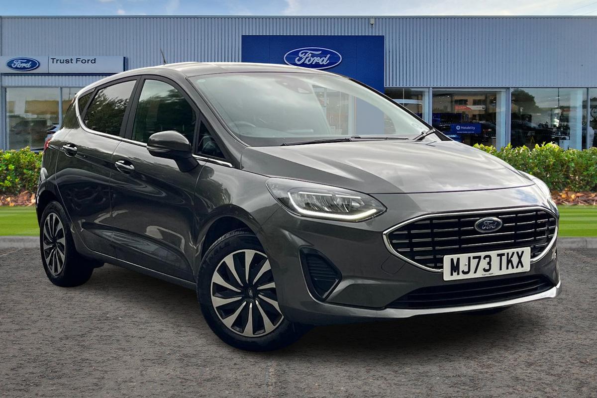 Ford Fiesta listing photo
