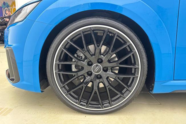 Audi TT Photo 5