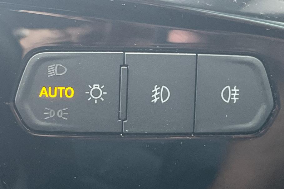 Used Ford TRANSIT CONNECT WR25OAC 22