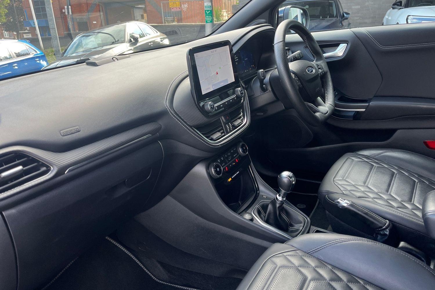 Ford PUMA Photo 17
