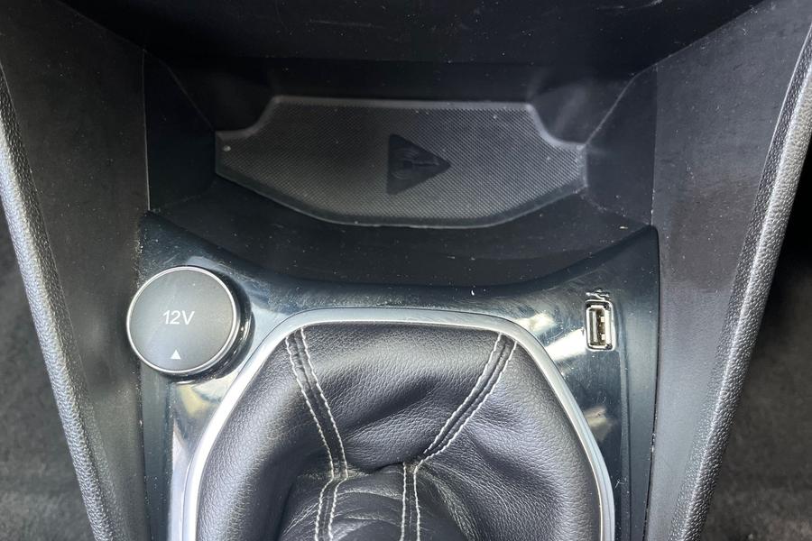 Ford Fiesta Photo autoimg-cf275122f5d01b4b99c5b0709dcfd6be6fbdb94d.jpg