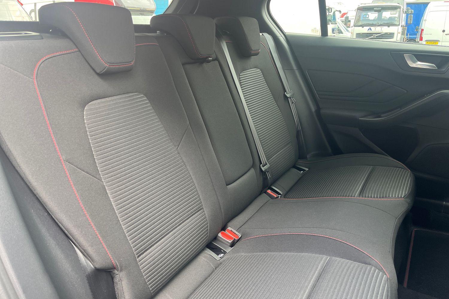 Ford FOCUS Photo 19