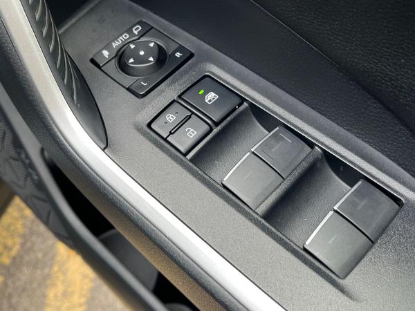Toyota RAV4 Photo autoimg-cf2a159d2b4e3b4138f8e23ee187aee0502fb9c0.jpg