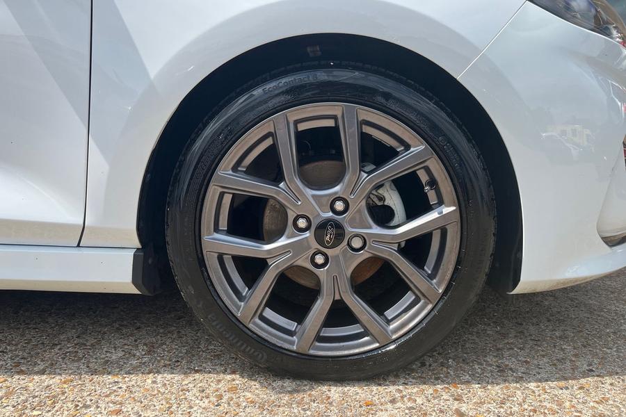 Ford FIESTA Photo autoimg-cf2a6c7330f8e992dc15a22d022512eeecbdfc99.jpg