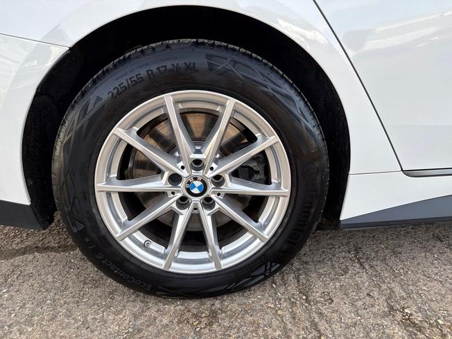 BMW I4 Photo 45