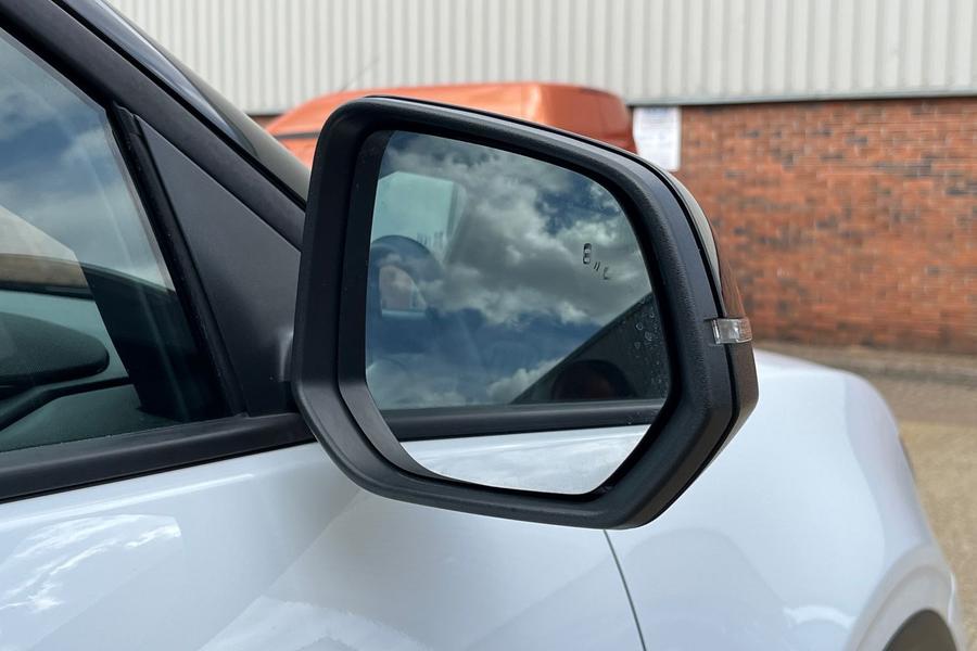Ford Explorer Photo autoimg-cf2ab1f8f6522c0bf0ca6d9a8597252660d00712.jpg