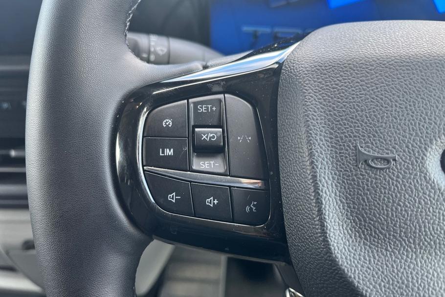 Used Ford TRANSIT CUSTOM WP75VZG 8