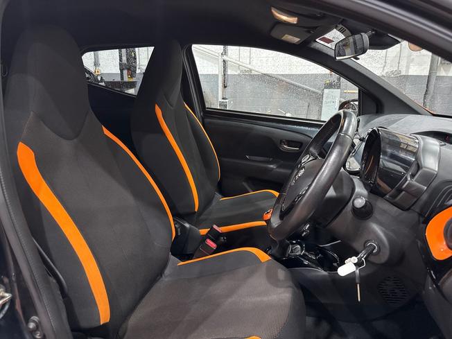 TOYOTA Aygo Photo 44