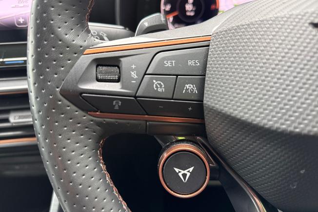 CUPRA Formentor Photo 16