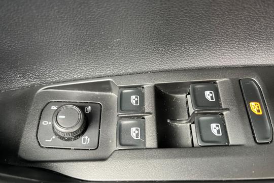 Volkswagen Polo Photo autoimg-cf32a37a77170ea7edd587160d58c002e44e5b3e.jpg