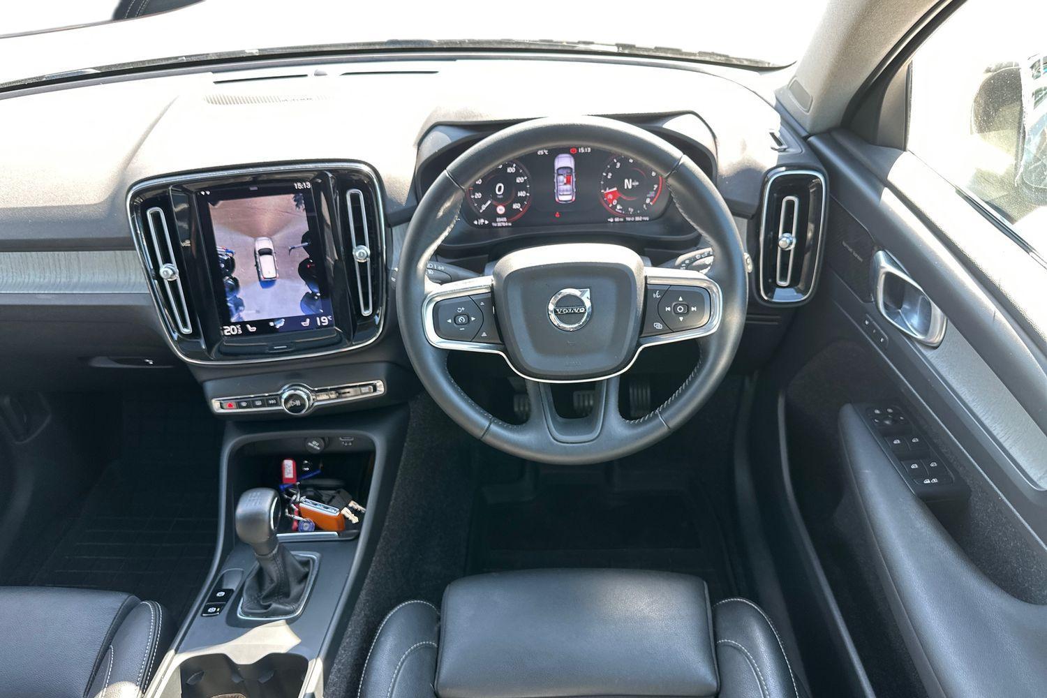 Volvo XC40 Photo 10