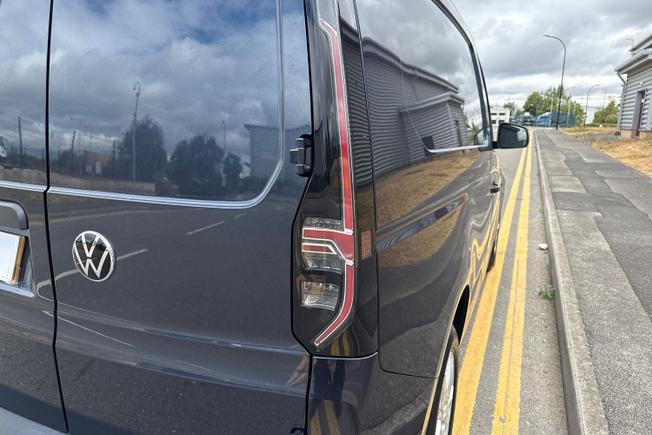 VOLKSWAGEN Caddy Photo 18