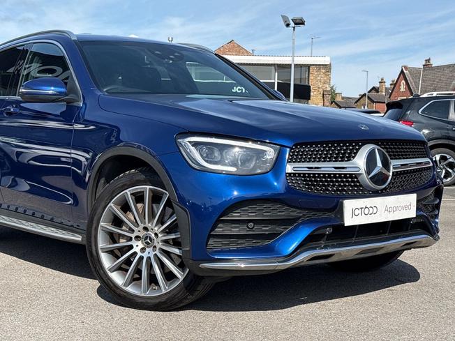 MERCEDES-BENZ GLC Photo 23
