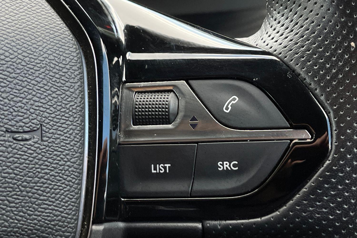 Peugeot 2008 Photo 36