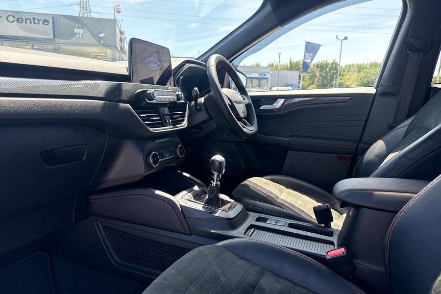 Ford Kuga Photo autoimg-cf3b2e78b78b0b30afcde6f6576a4a46d9fb3a06.jpg