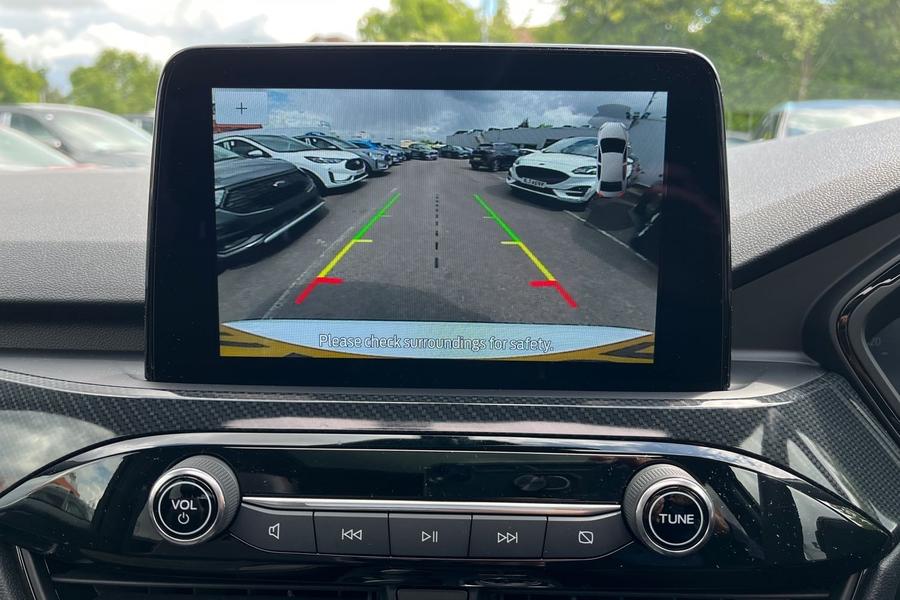 Ford Kuga Photo autoimg-cf3d1c0b3cdb80d1bd9120eb41d847e7532546fb.jpg