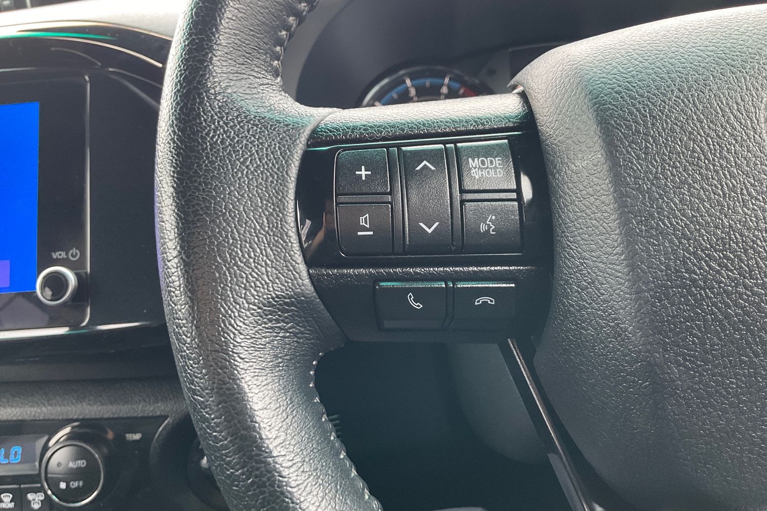 Toyota Hilux Photo 29