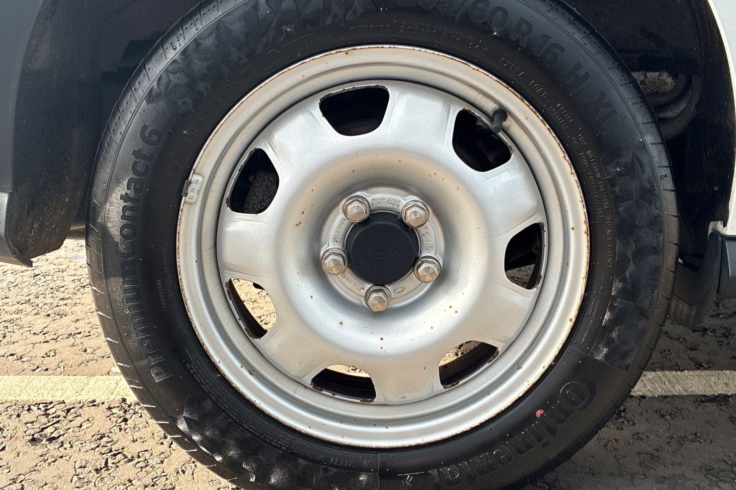 Ford TRANSIT CONNECT Photo 40