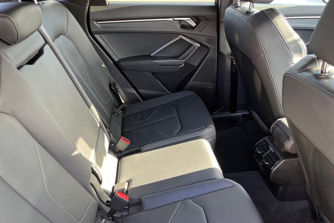 AUDI Q3 Photo 44