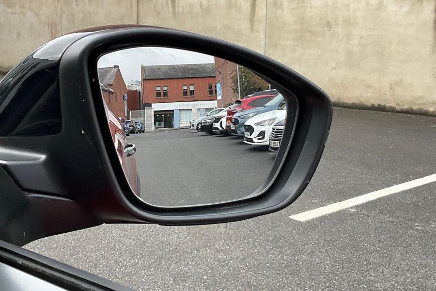 Vauxhall FRONTERA Photo autoimg-cf41e772a2e3b884592cf28106a6746b6924c2e5.jpg