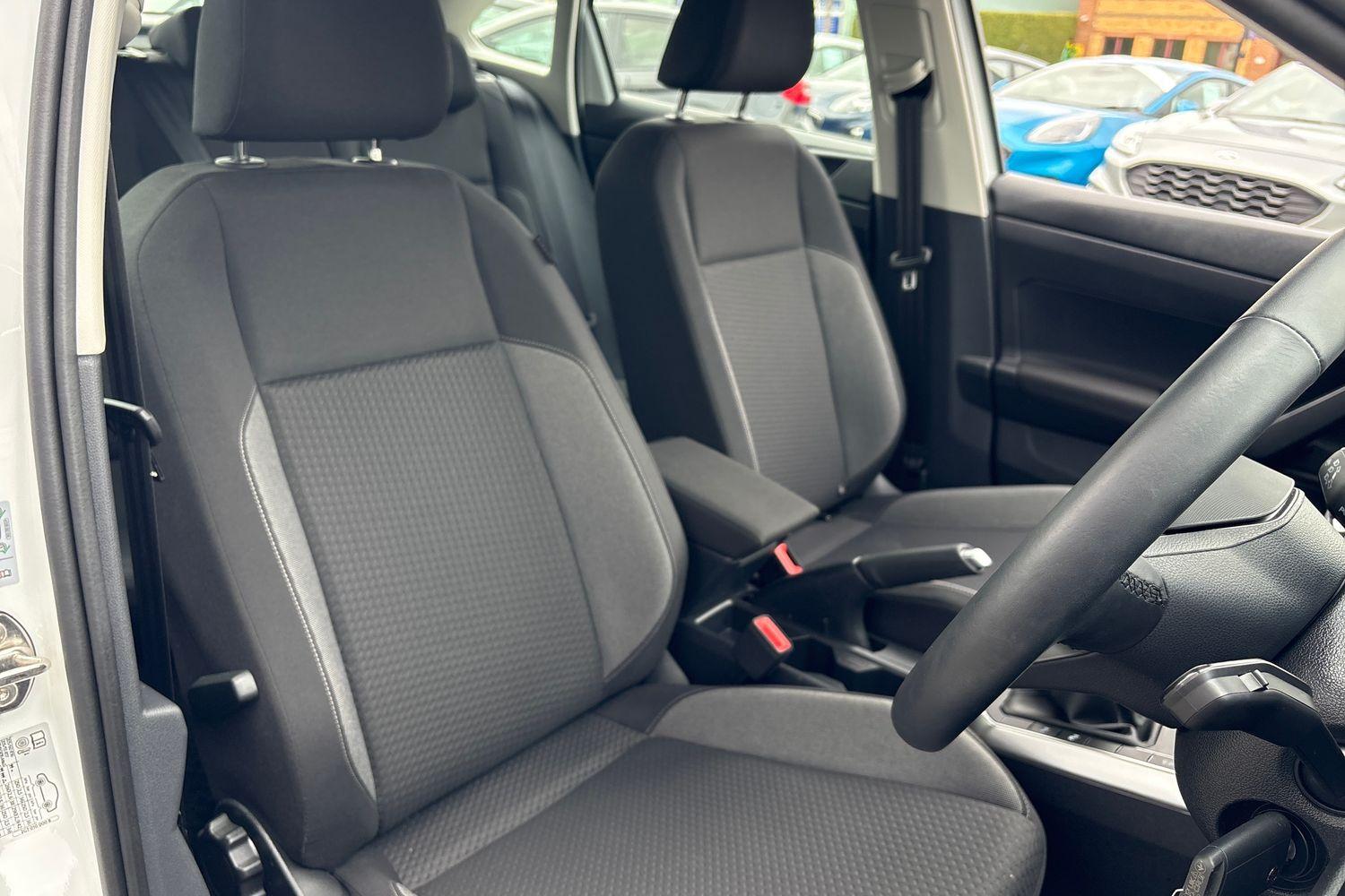Volkswagen TAIGO Photo 16