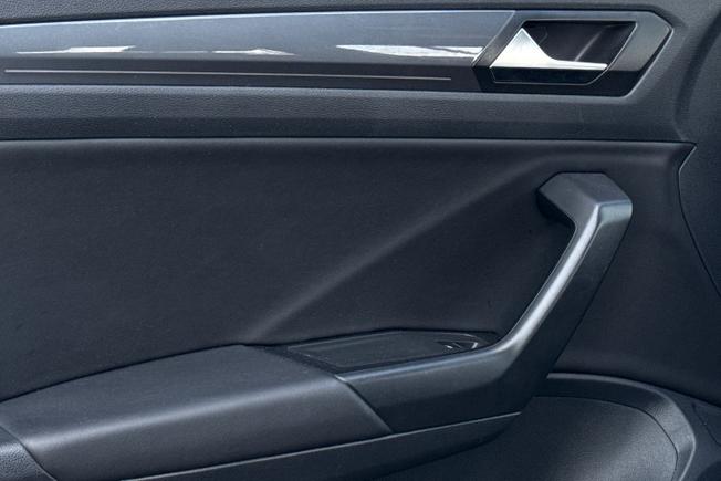 VOLKSWAGEN T-Roc Photo 43