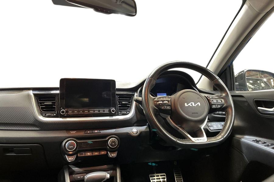 Kia STONIC Photo autoimg-cf4781b3633258b9606d3eb96b431bc21db9f6f9.jpg