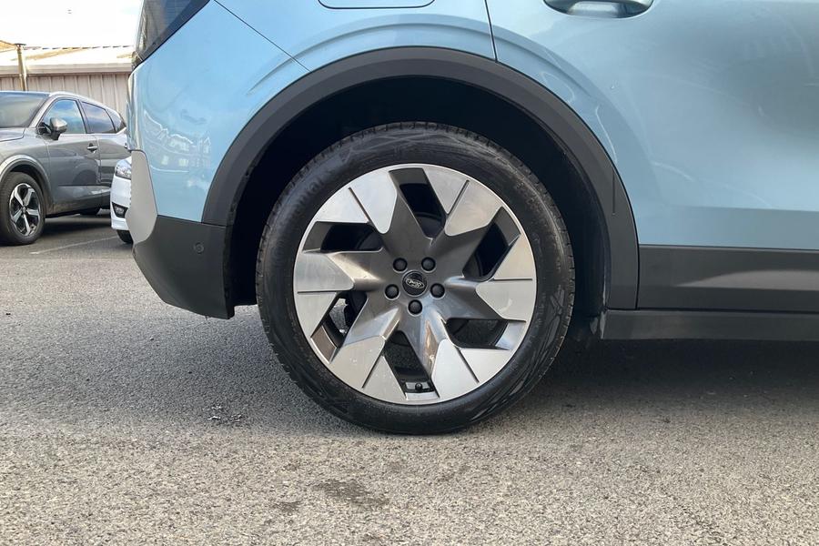 Ford Explorer Photo autoimg-cf4800181c18d8c687cf5b23fef0c21299ceaca7.jpg