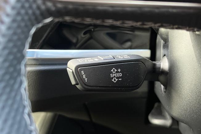 AUDI Q3 Photo 40