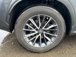 LEXUS Nx Photo 5