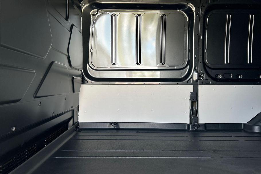 Used Ford E-TRANSIT 12