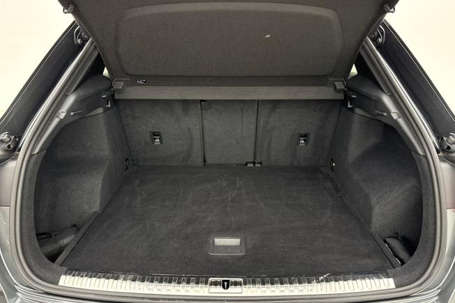 AUDI Q3 Photo 12
