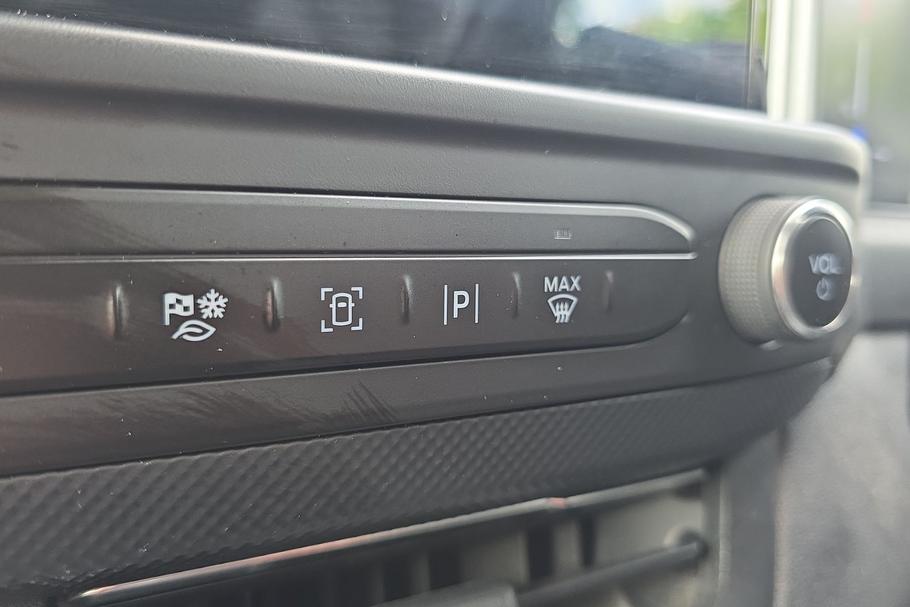 Used Ford TRANSIT CUSTOM DP24GHV 32