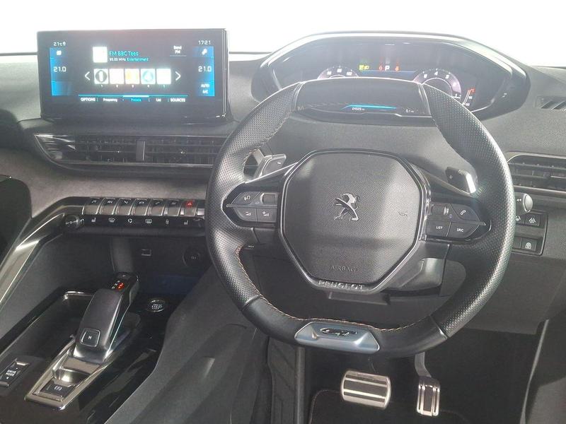 Used Peugeot 3008 NV22SOJ 11