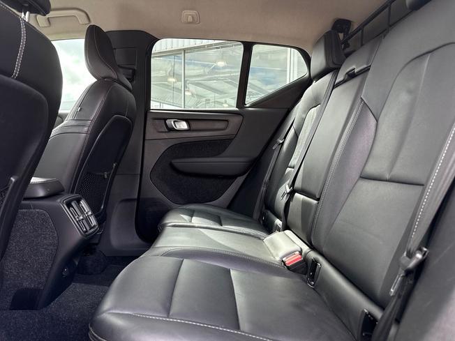 VOLVO Xc40 Photo 45
