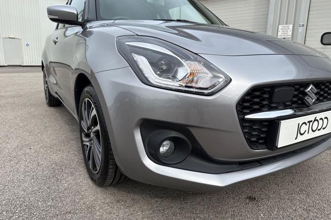 SUZUKI Swift Photo 19