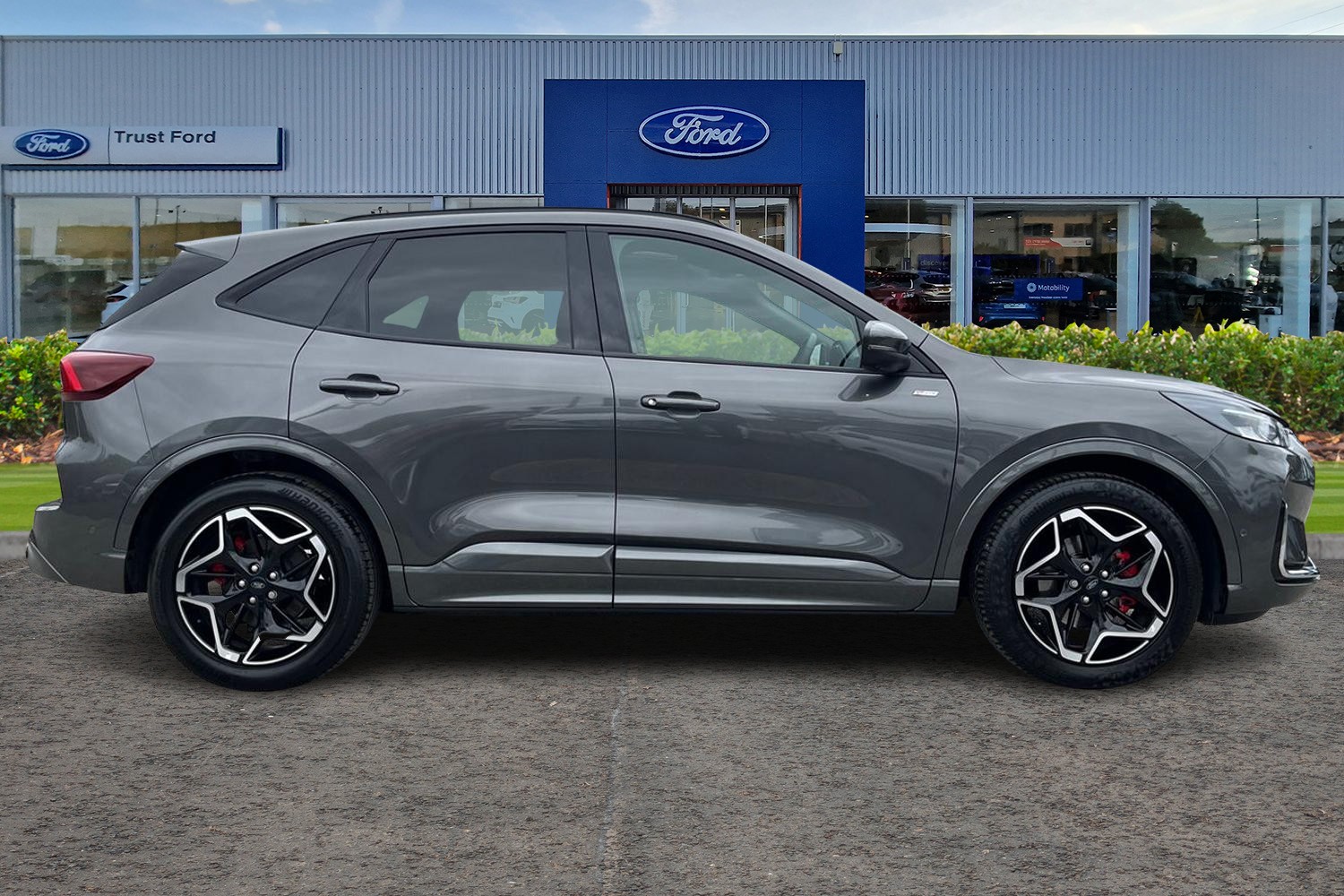Ford Kuga Photo 2