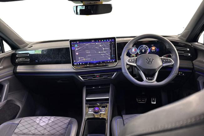VOLKSWAGEN Tiguan Photo 10