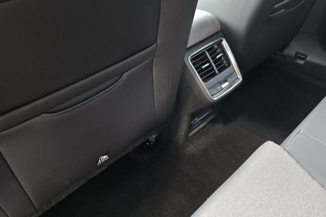 ŠKODA Enyaq Photo 24
