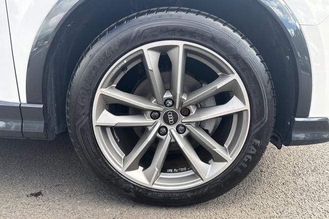 AUDI Q3 Photo 5