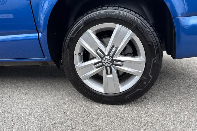 VOLKSWAGEN Transporter Photo 5