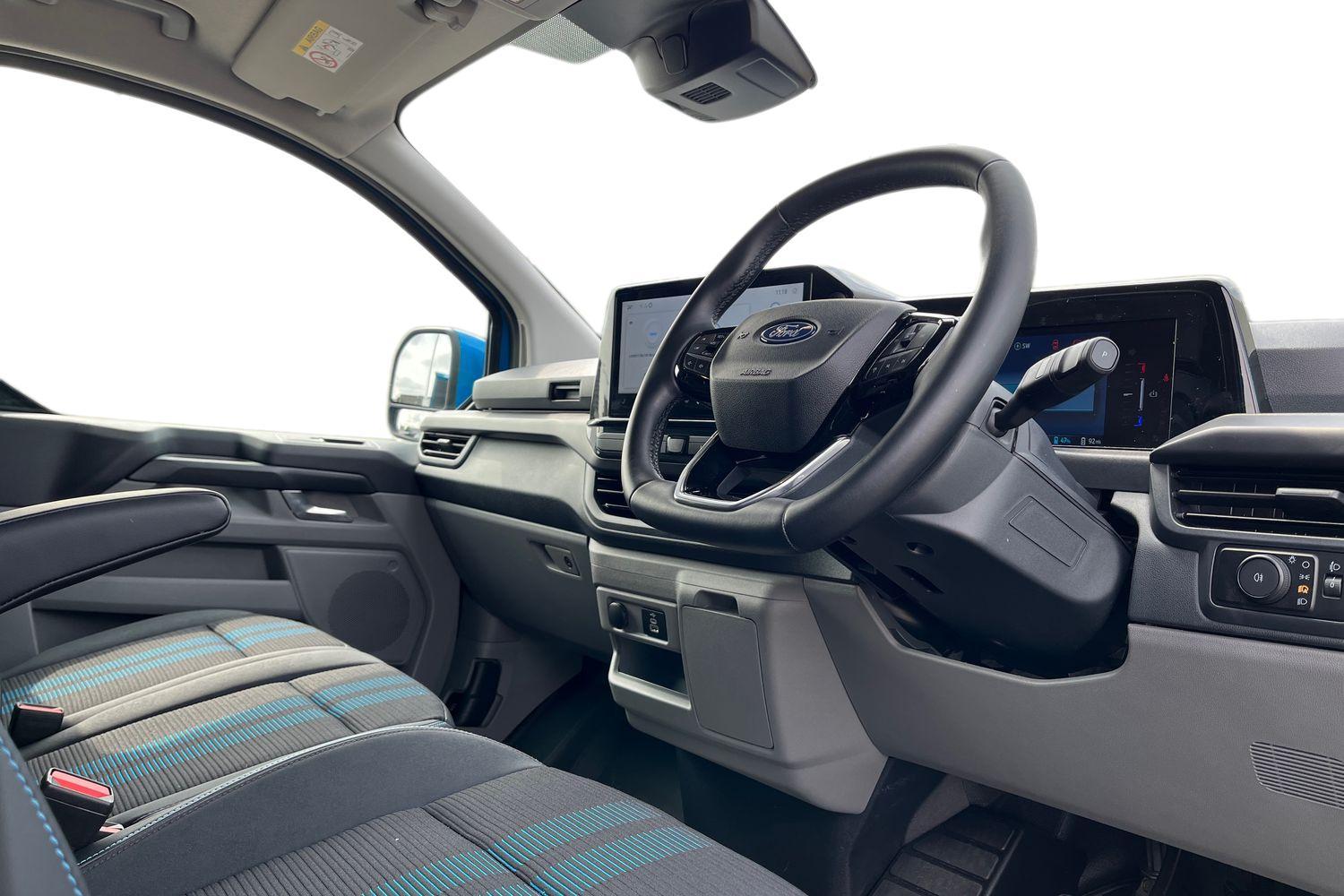 Ford E-Transit Custom Photo 13