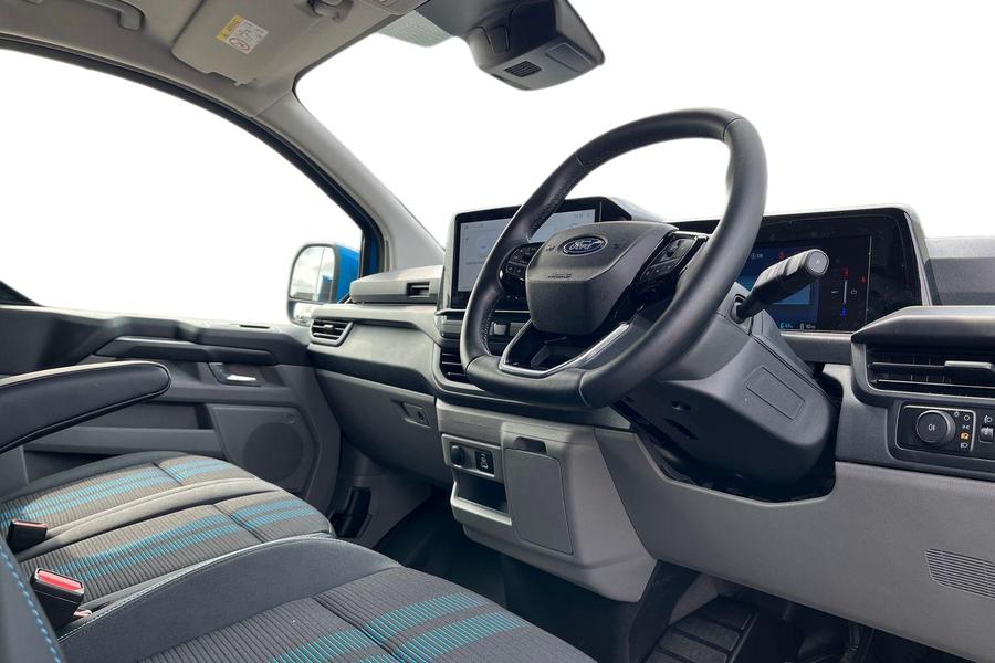 Ford E-Transit Custom Photo autoimg-cf60e68dc90f0645cc8ab6c224ab6b778ee0091b.jpg