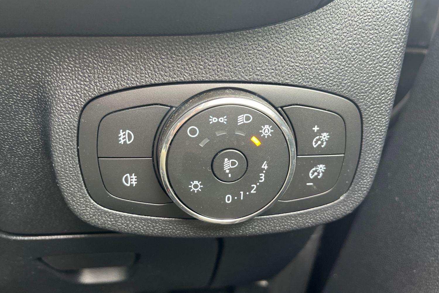 Ford FIESTA Photo 29