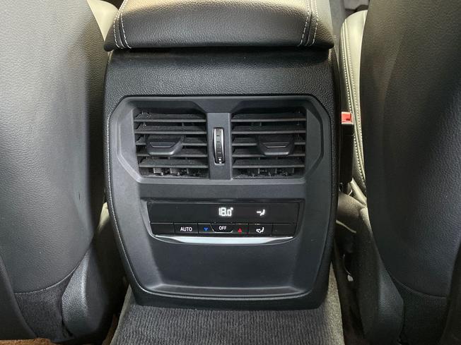 BMW 3 Series Photo 34
