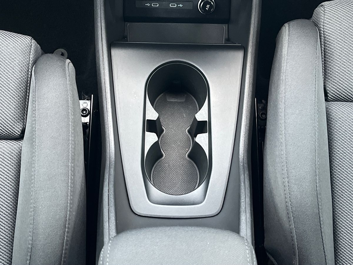 Audi Q4 e-tron Photo 22