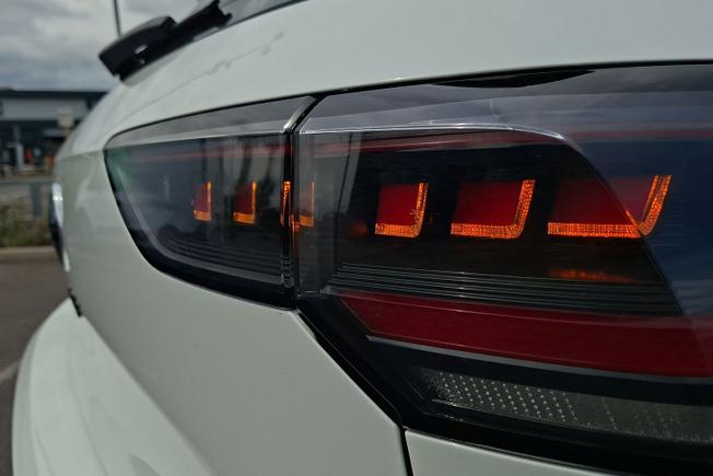 Volkswagen Golf Photo 47