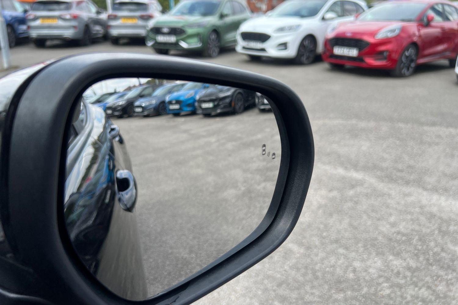 Ford PUMA Photo 27