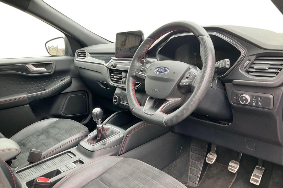 Ford KUGA Photo autoimg-cf6c947b91df66bf908210c5c8cb716a24d26bef.jpg