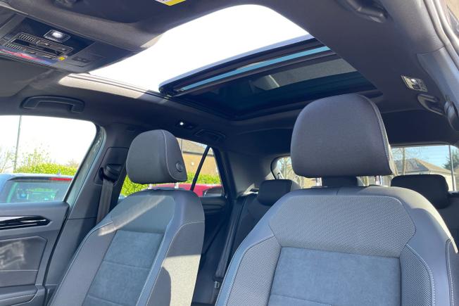 VOLKSWAGEN T-Roc Photo 46